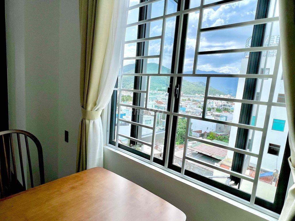 Cho thuê căn hộ đầy đủ nội thất , mt đường Phước Long Nha trang