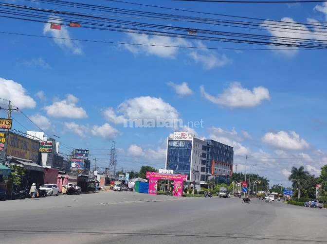 Nhà đẹp trệt lầu D.An Khương KCN Trảng Bàng 301m2 14x21 Sổ riêng 950tr - Ảnh 1