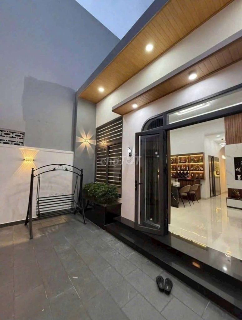 CHO THUÊ NHÀ ĐẸP MỚI XÂY ĐƯỜNG PHƯỚC LONG, NAM NHA TRANG