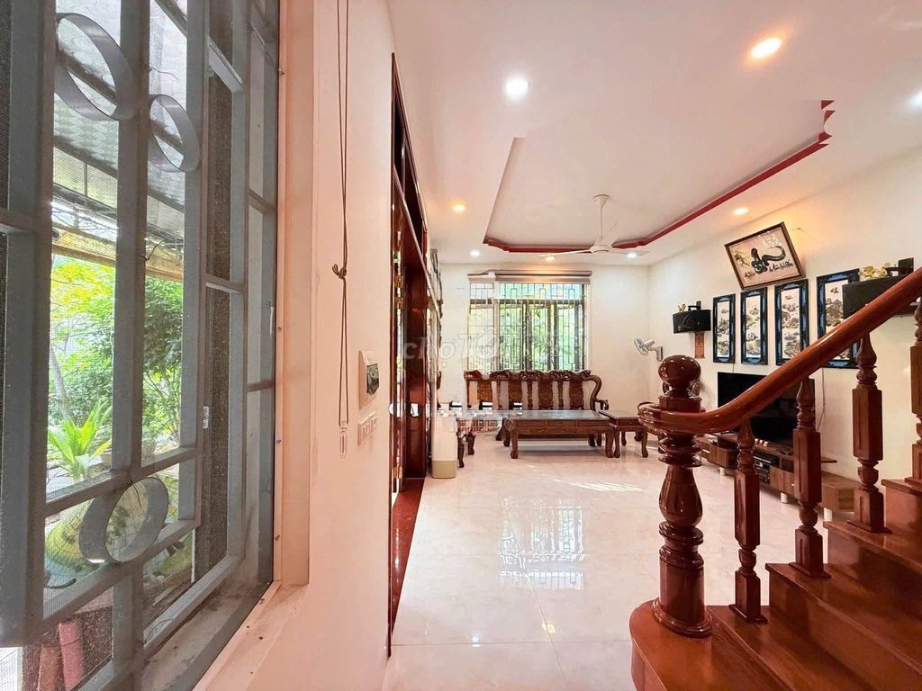 CHO THUÊ NHÀ SÂN VƯỜN 4 PHÒNG NGỦ NAM NHA TRANG GIÁ 27 TRIỆU/ THÁNG