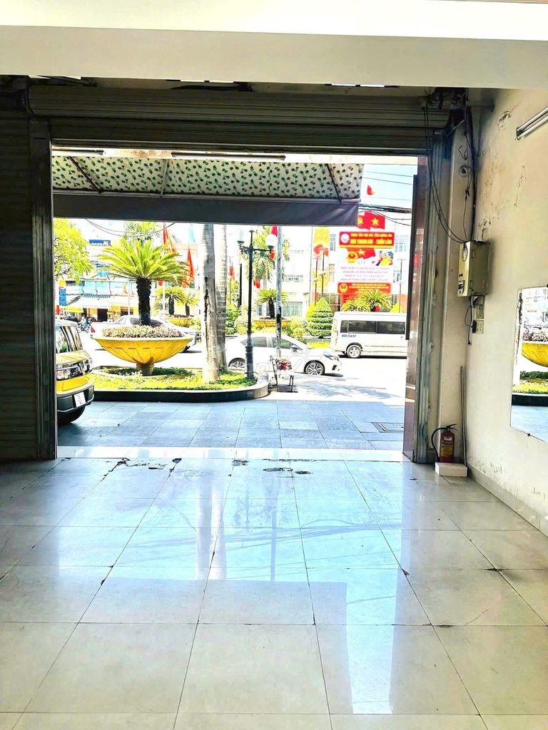 CHO THUÊ MẶT BẰNG NGAY TRUNG TÂM THÀNH PHỐ CHỢ ĐẦM GIÁ 16 TRIỆU