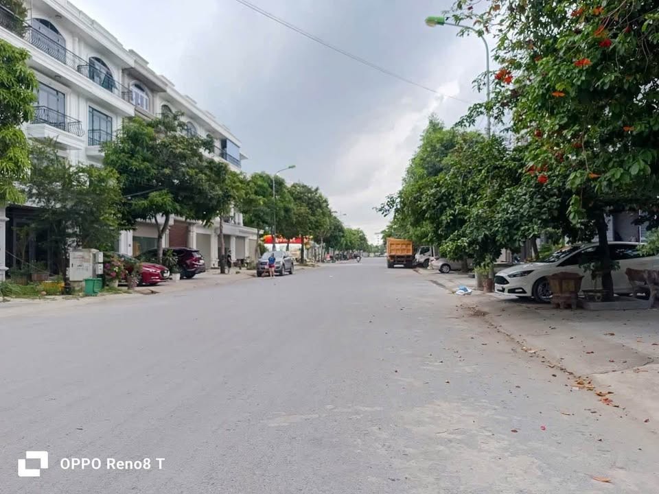 8.1 TỶ CÓ NGAY NHÀ 3 TẦNG TRUNG TÂM - Ảnh 1