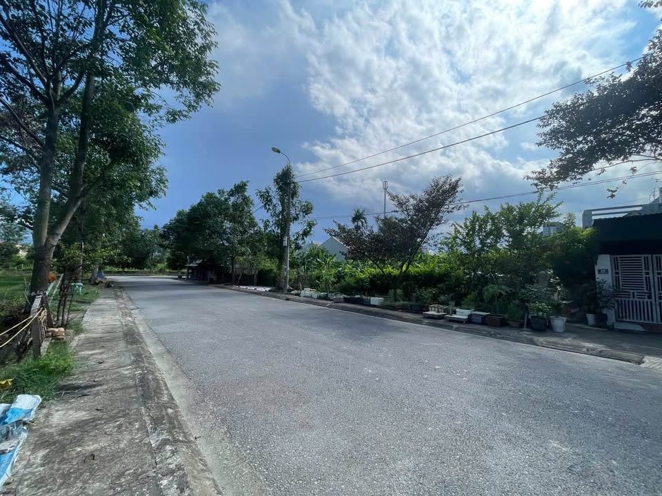Hơn 1 🧄 lô đất MBQH 2349 Quảng Hưng - Ảnh 1