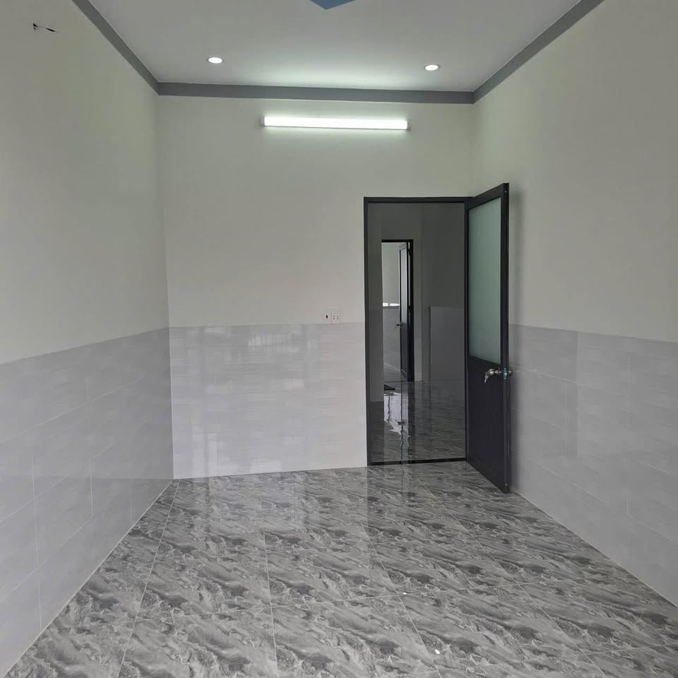 Chủ gửi bán nhà trệt lầu phường Biên Hòa (Bửu Hòa cũ )cánh đường Nguyễn Tri Phương 100m - Ảnh 2