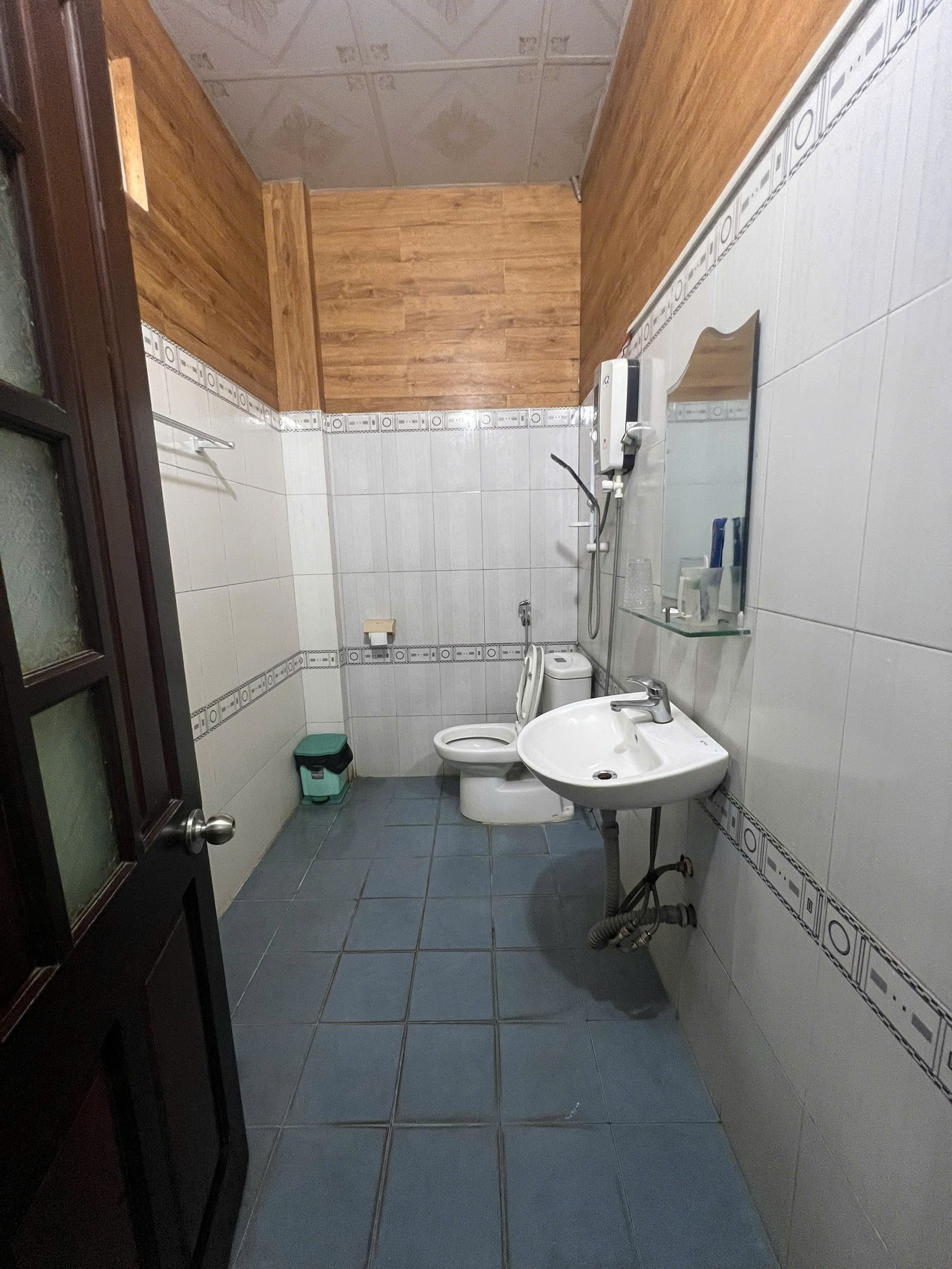 Chính chủ cần bán khách sạn Tây Đô mặt tiền đường Phạm Văn Đồng, pháp lý rõ ràng. Giá 7,9 tỷ (còn TL) - Ảnh 4