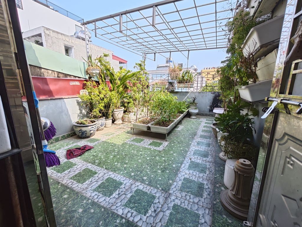 Gia đình cần chuyển nhượng nhà đang ở