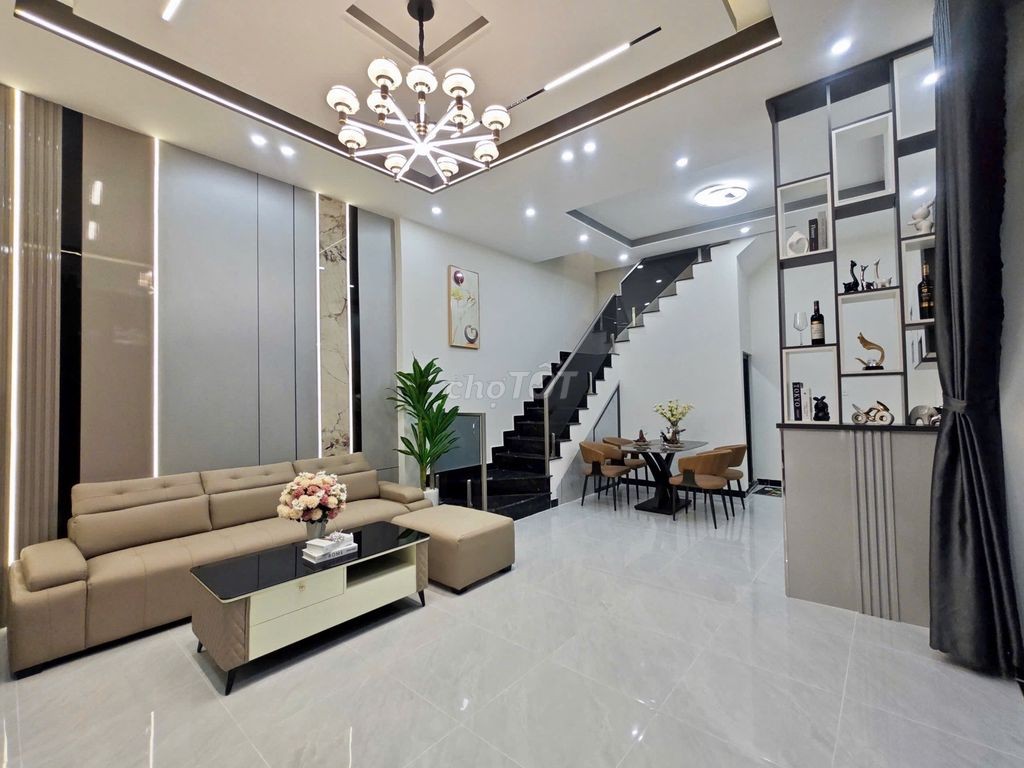 (GIÁ TỐT) NHÀ MỚI 100%, HOÀN CÔNG, FULL NỘI THẤT. GIÁ CHỈ 2,750 TỶ