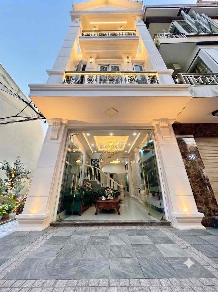bán nhà Ngô Gia Tự 50m-3 tầng độc lập lô góc sau Lê Hồng Phong 3.9x