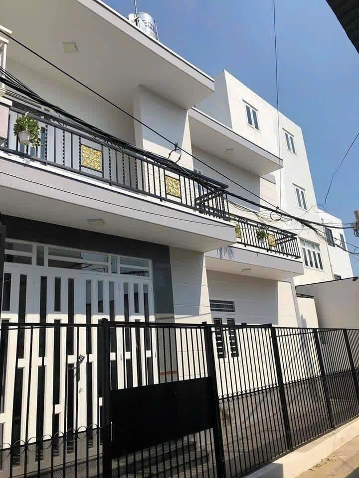 BÁN GẤP NHÀ CHÍNH CHỦ - 73,5 m2 - TT NHÀ BÈ - NHÀ ĐẸP VÔ Ở NGAY - NỢ NGÂN HÀNG BÁN GẤP 4,1 TỶ - Ảnh 1