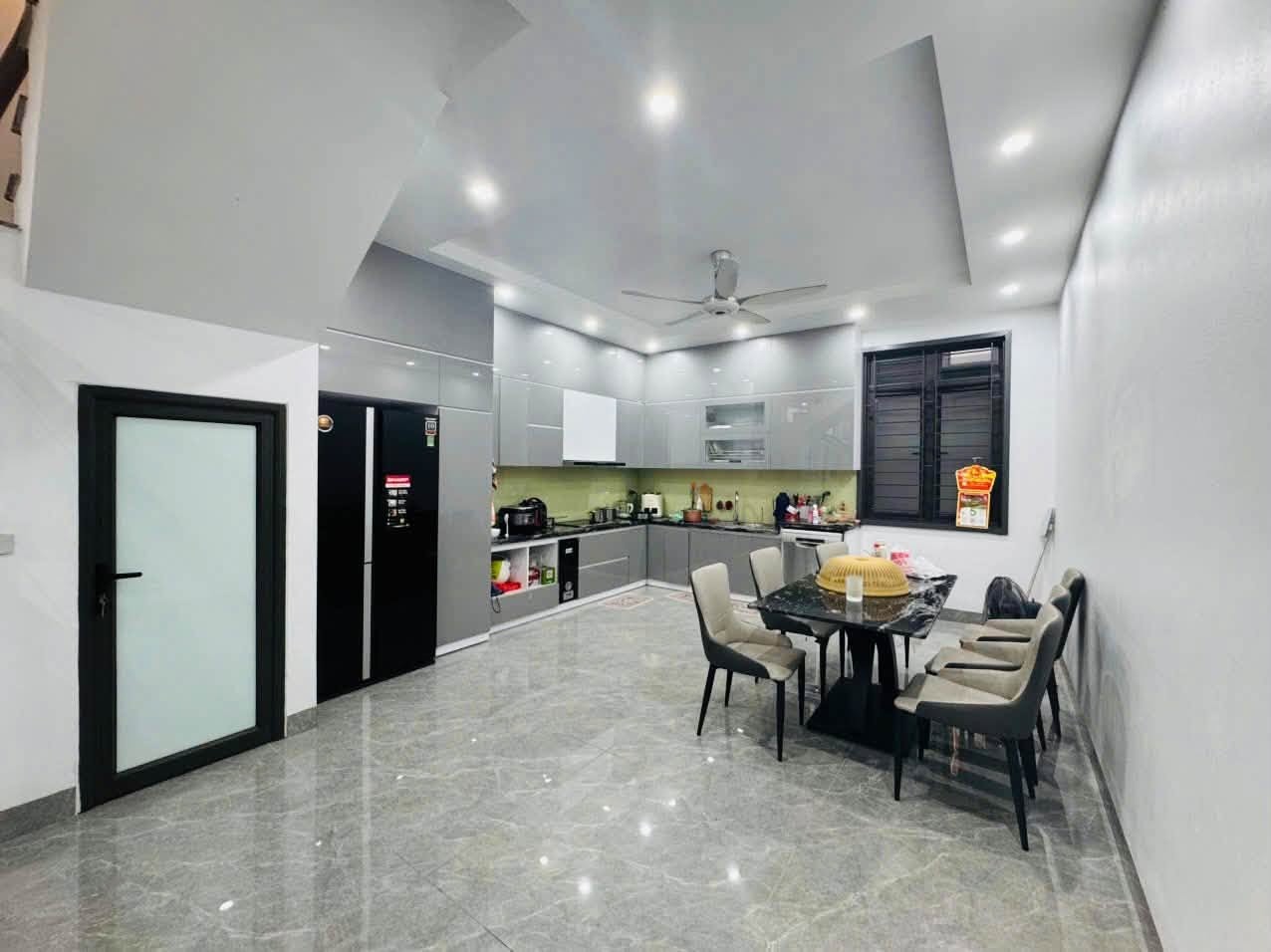 Anh chị tài chính ngoài 6ty không thể bỏ lỡ nhà này !