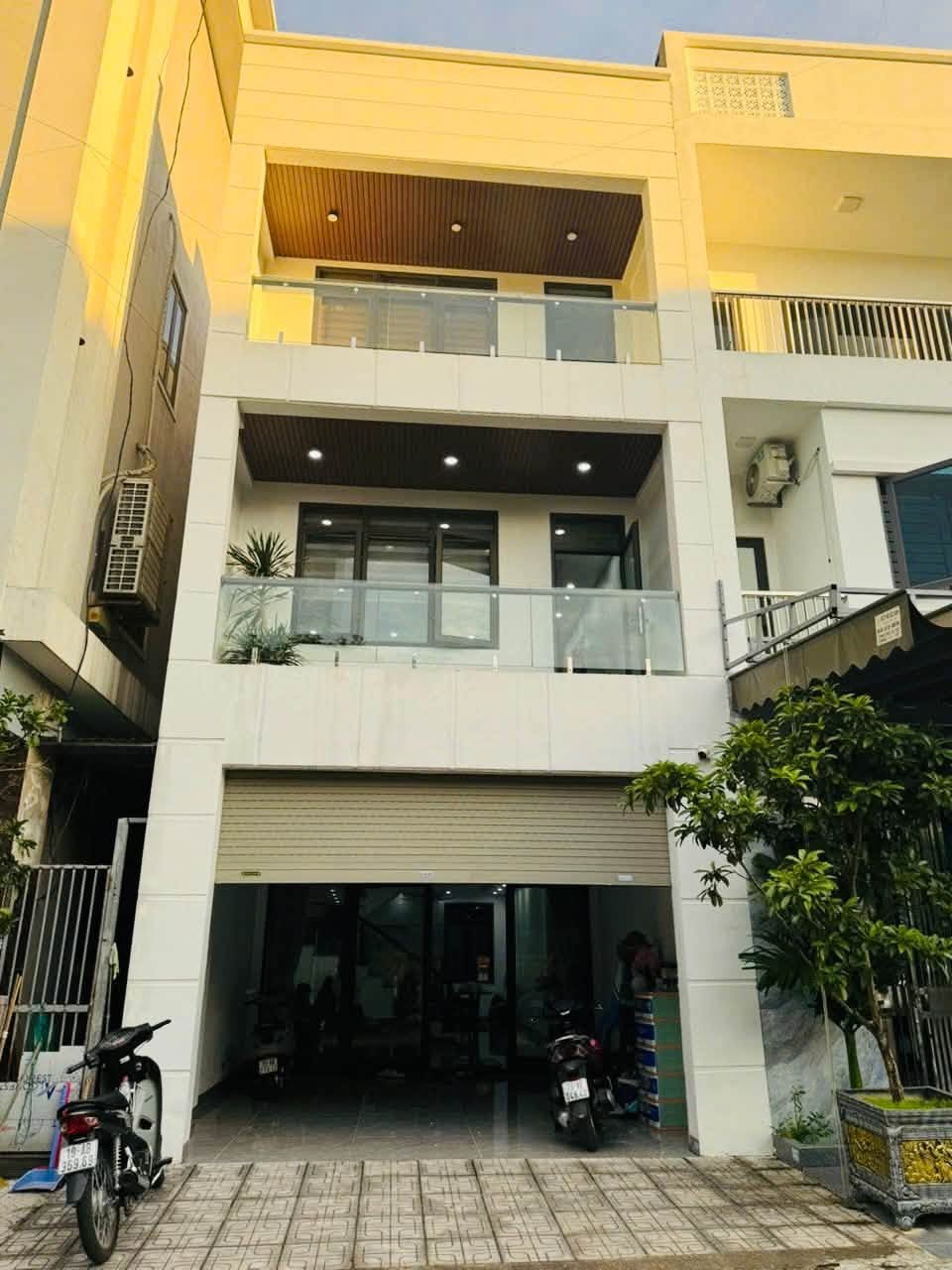 Anh chị tài chính ngoài 6ty không thể bỏ lỡ nhà này !