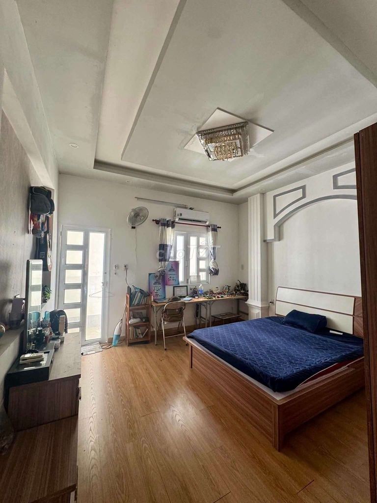 NHÀ 2 LÂU RỘNG RÃI - KDC HỒNG PHÁT - Ảnh 2