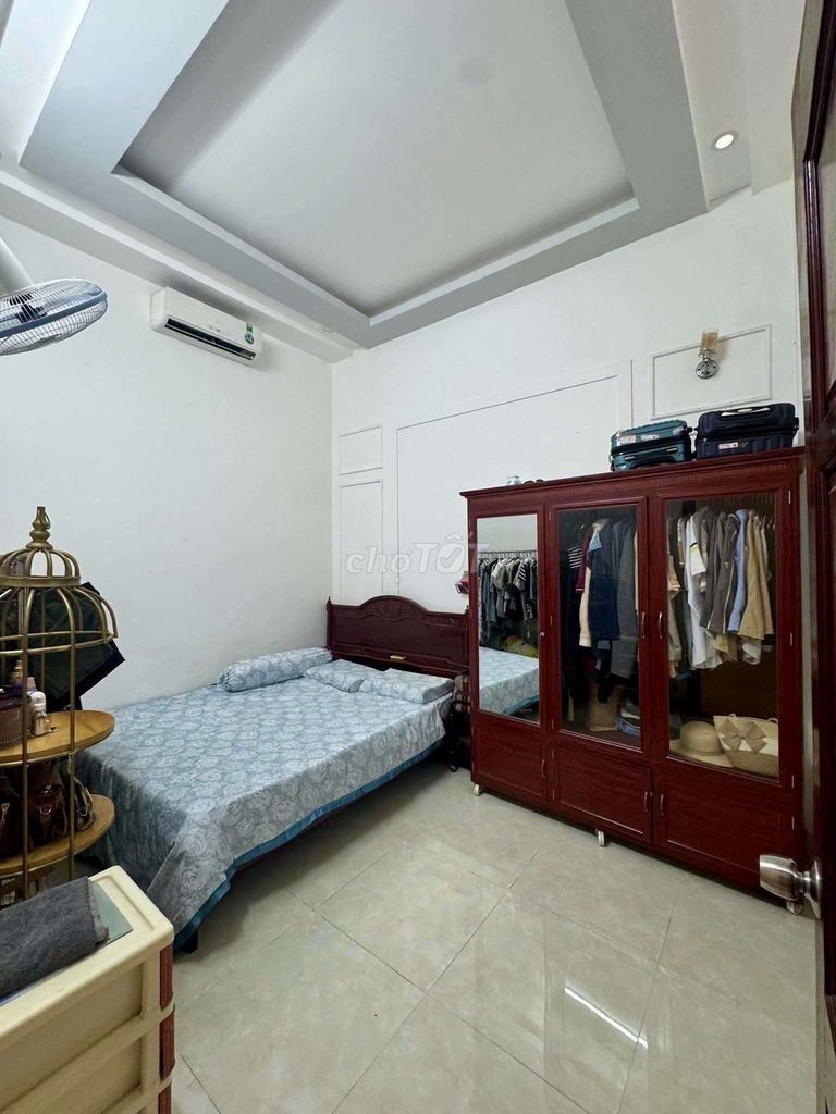 NHÀ 2 LÂU RỘNG RÃI - KDC HỒNG PHÁT - Ảnh 12
