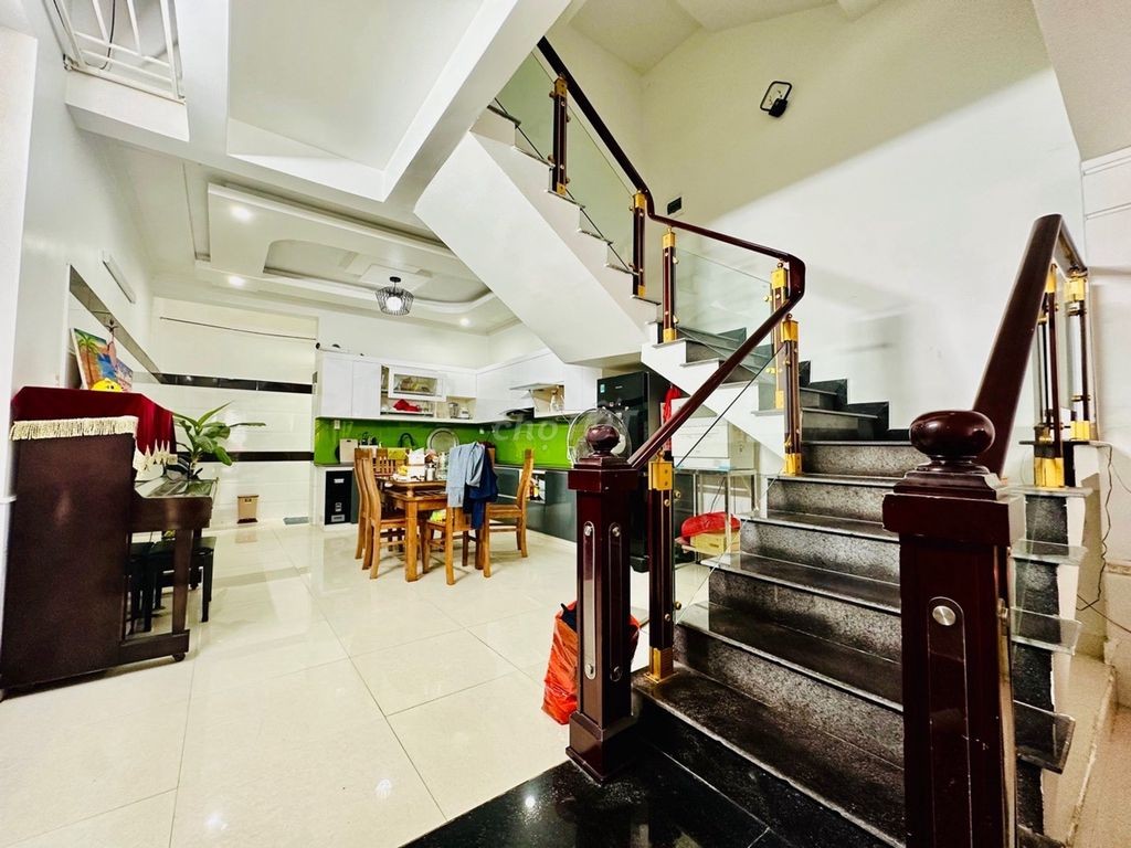 68m diện tích đẹp rộng mênh mông,kinh doanh tốt,oto ngủ trong nhà - Ảnh 4