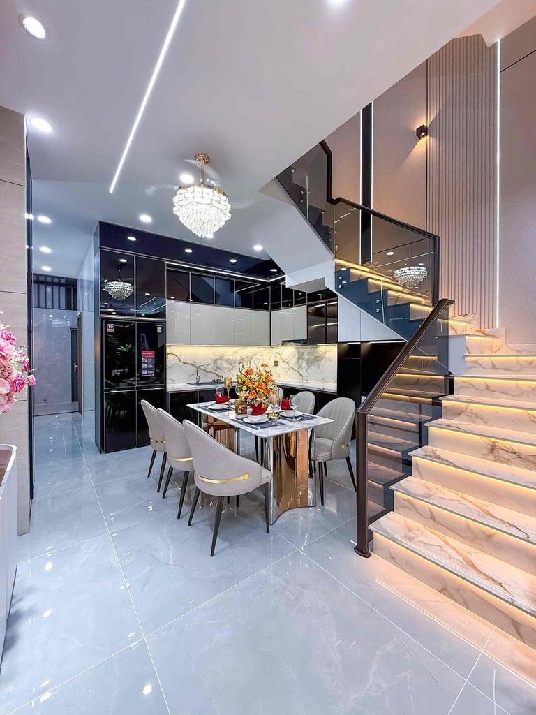 Nhà 2 Lầu có Hẻm hông mới 100% Full nội thất khúc ngoài kdc Hồng Loan - Ảnh 1