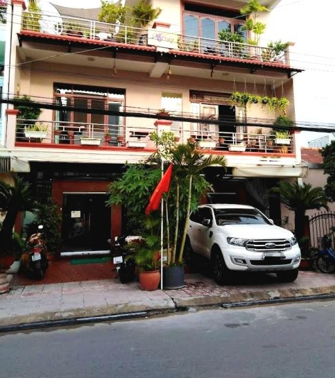 Bán nhà 5 tầng mặt tiền kinh doanh Trương Định TP. Châu Đốc gần ngã 3 Quốc Lộ 91