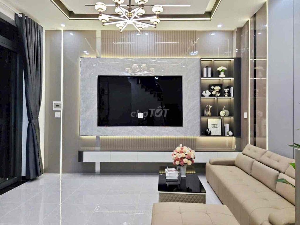 NHÀ TRỆT LẦU MỚI HOÀN THIỆN LỘ Ô TÔ - HẺM 112 HOÀNG QUỐC VIỆT - Ảnh 2