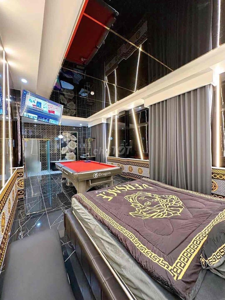 BÁN KHÁCH SẠN 4 TẦNG GÓC 2 MẶT TIỀN KHU HƯNG PHÚ
