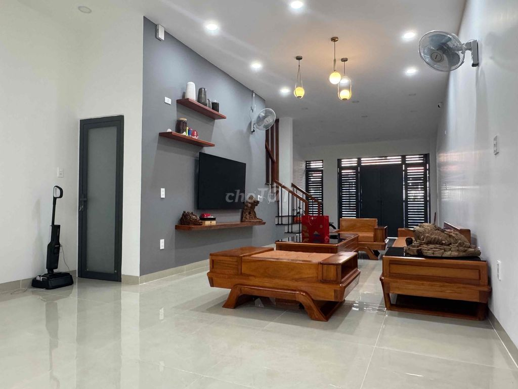 Nhà Phố Gần Biển Phường Nha Trang