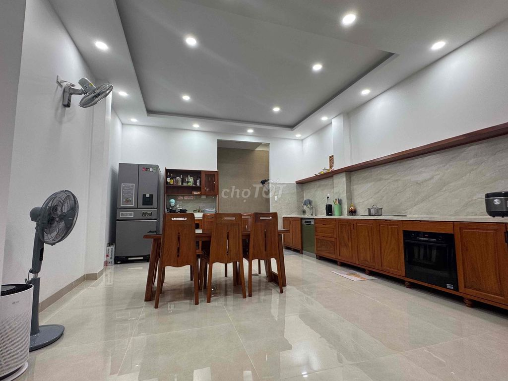 Nhà Phố Gần Biển Phường Nha Trang