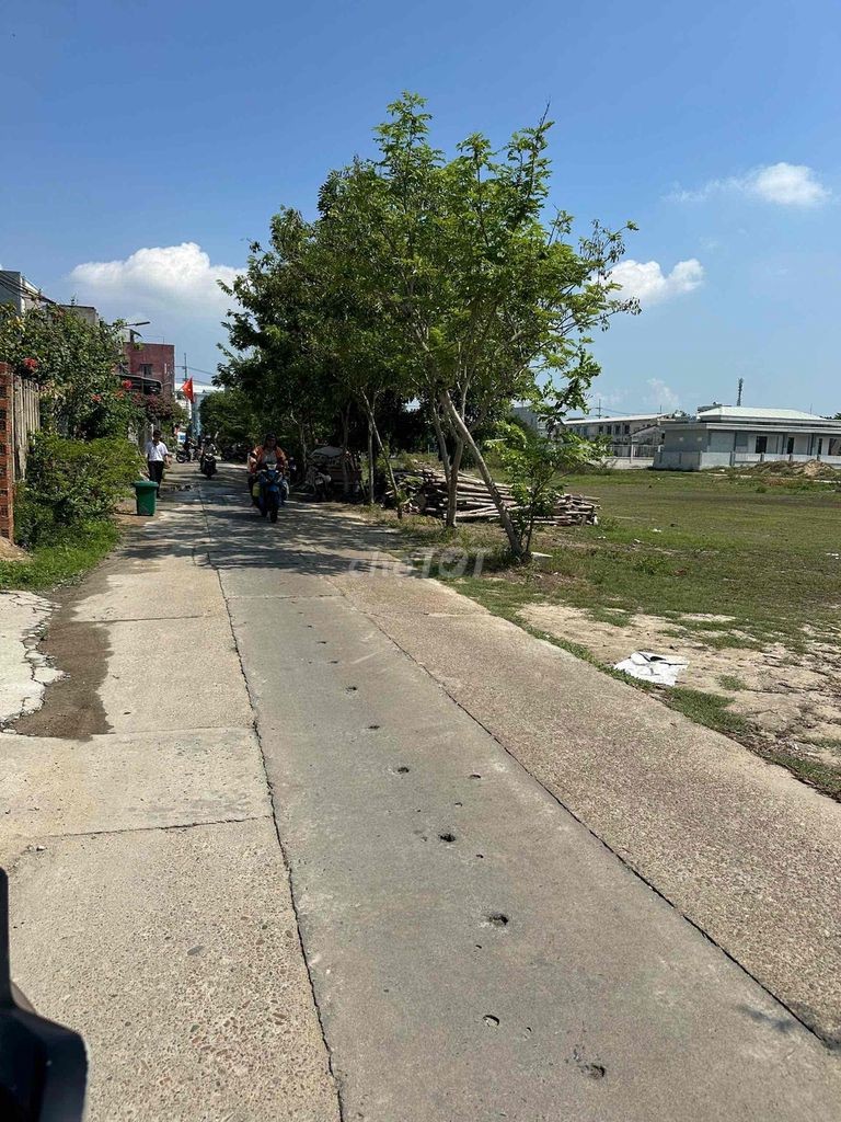 Đất kiệt mai đăng chơn. Gần trường Nguyễn Bỉnh Khiêm. giá rẻ - Ảnh 3