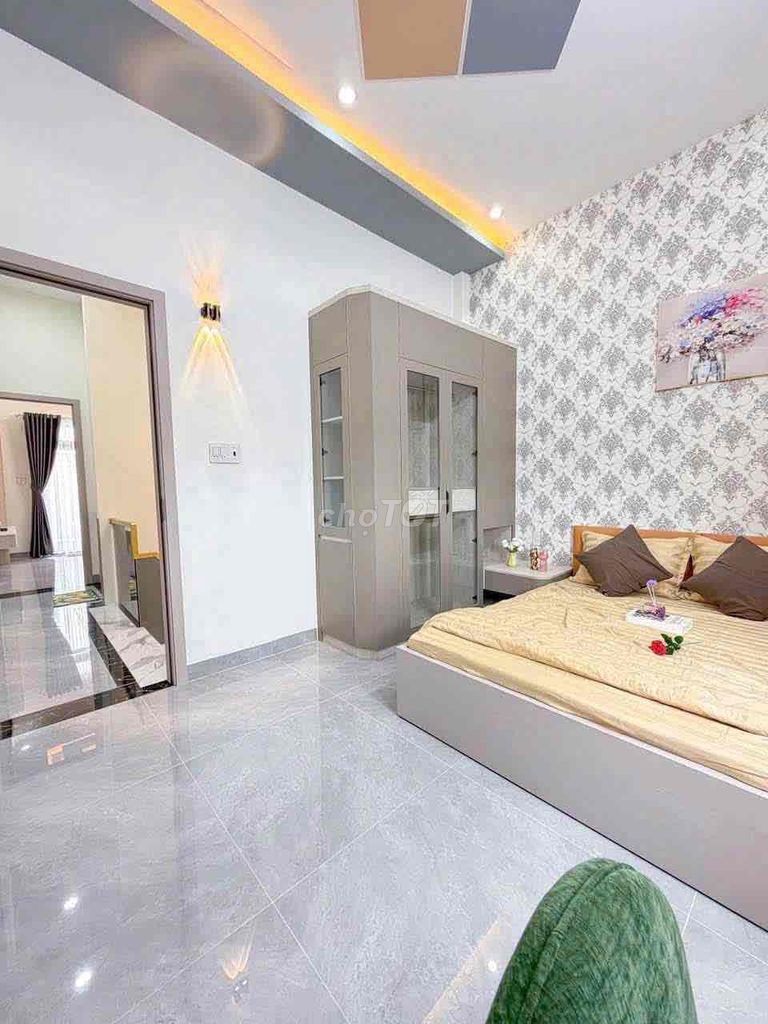 NHÀ TRỆT LẦU MỚI ĐẸP HẺM 146