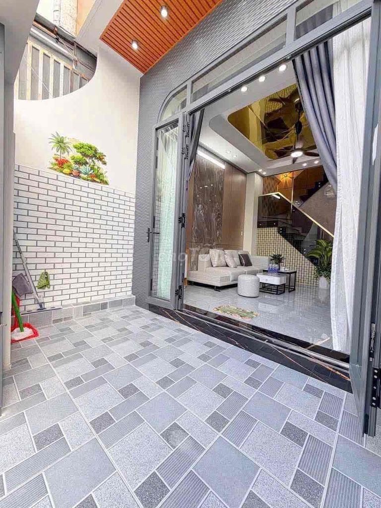 NHÀ TRỆT LẦU MỚI ĐẸP HẺM 146