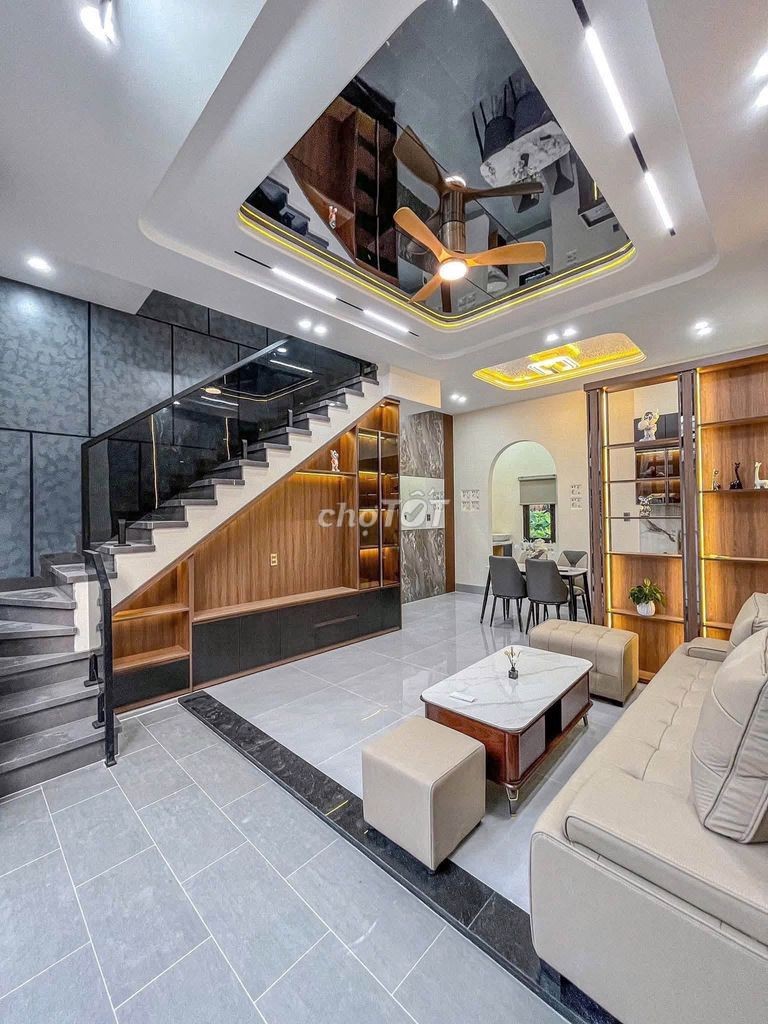 BÁN GẤP NHÀ ĐẸP HẺM 136 HOÀNG QUỐC VIỆT GẦN BV NHI ĐỒNG, ĐH FPT