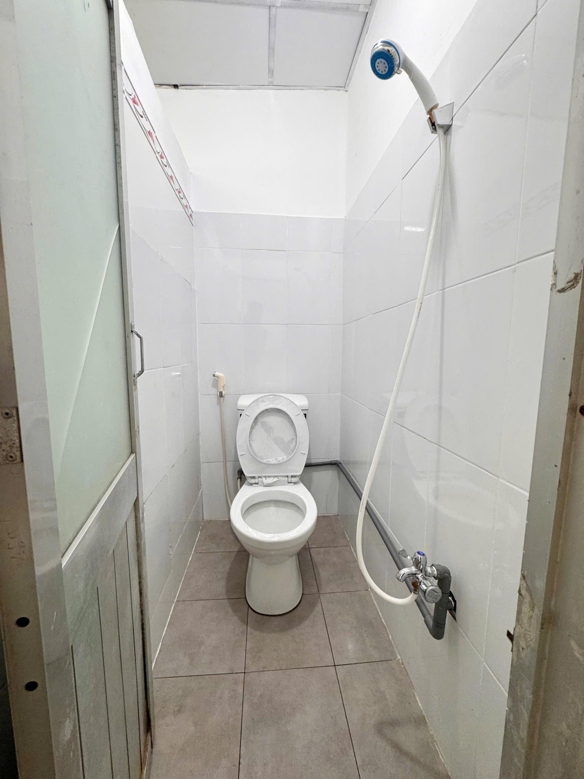 Phòng trọ Trần Xuân Soạn, P.Tân Thuận - 20m² - 3tr8 - Có gác, máy lạnh - Ảnh 3