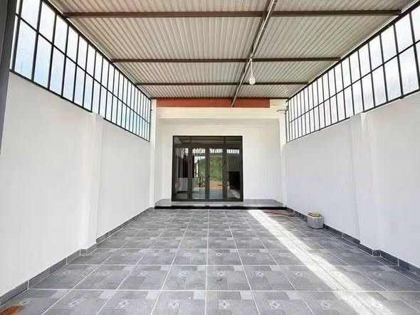 🏡🏡🏡 NHÀ 1 MÊ HẺM LÊ DUẨN THÔNG NGUYỄN CHÍ THANH - Ảnh 2