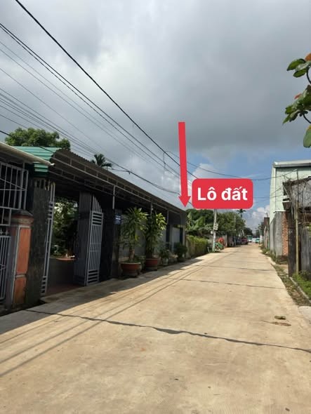 Bán Lô đất đẹp đầu hẻm 879 Phạm Văn Đồng ( cũ )