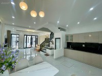 Bán nhà đường Phạm Thận Duật 68m, MT: 5m chỉ 3,x tỷ. Ô tô, gần phố, full nội thất