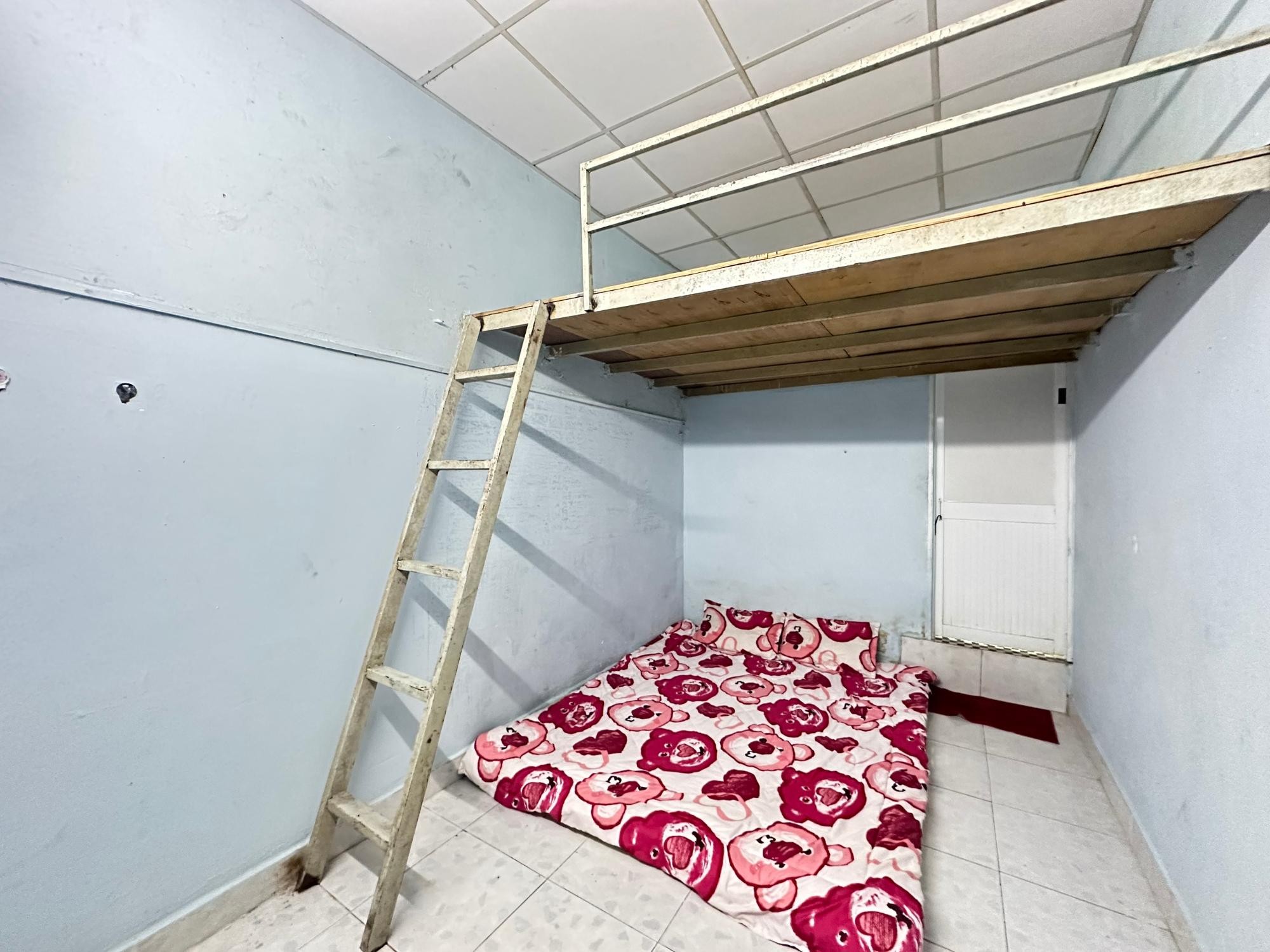 Phòng trọ Thoại Ngọc Hầu, P.Tân Phú - 18m² - 2tr7 - Có gác - Gần ĐH Văn Hiến