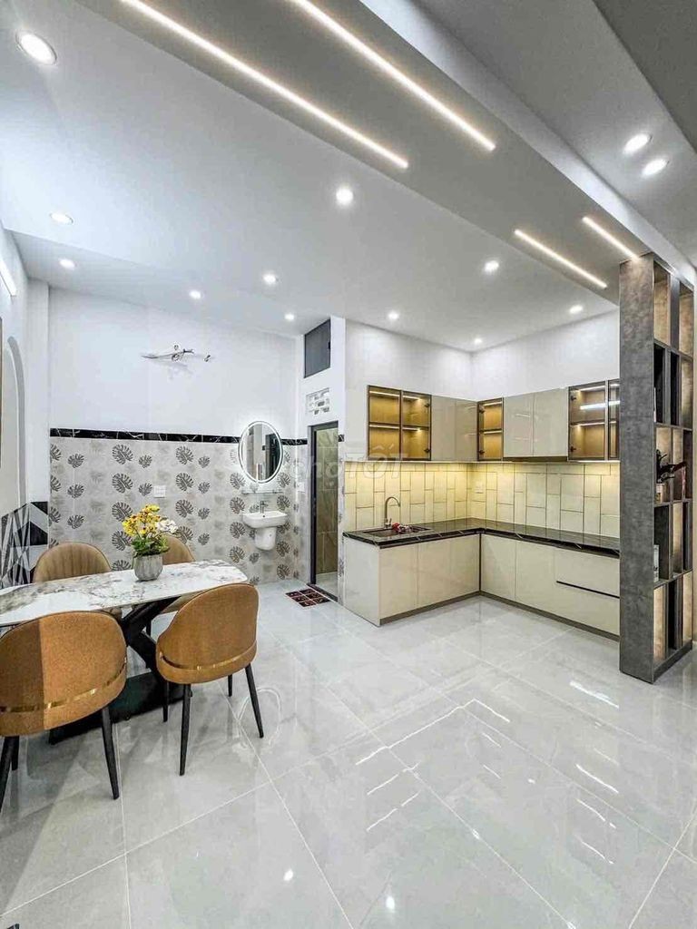 Nhà trệt lầu lộ ô tô - Gần bệnh viện ĐK Trung Ương và đại học Y Dược