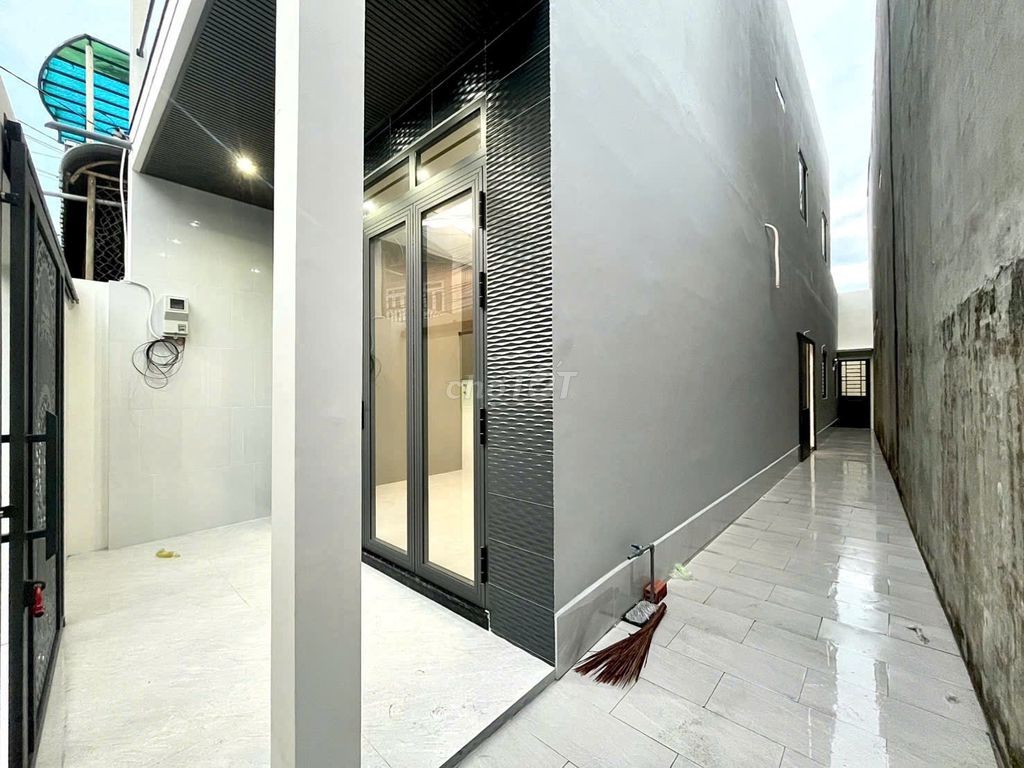BÁN 2 CĂN NHÀ CHỈ 3 TỶ 150 (1 NHÀ TRỆT LẦU MỚI ĐẸP + 1 NHÀ CẤP 4 MỚI) - Ảnh 7