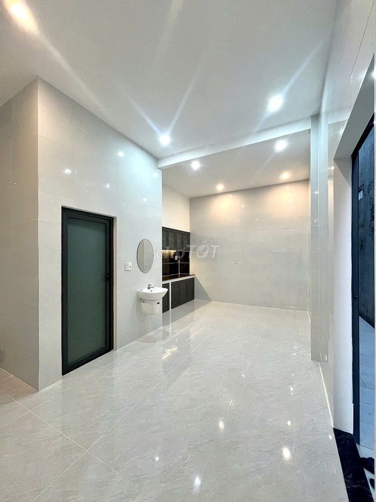 BÁN 2 CĂN NHÀ CHỈ 3 TỶ 150 (1 NHÀ TRỆT LẦU MỚI ĐẸP + 1 NHÀ CẤP 4 MỚI) - Ảnh 9