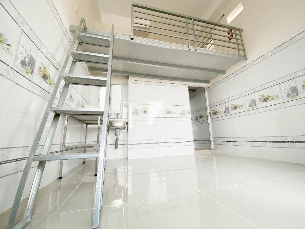 Phòng trọ Phạm Văn Bạch, P.Tân Sơn - 18m² - 3tr2 - Có gác - Thang máy - Ảnh 1