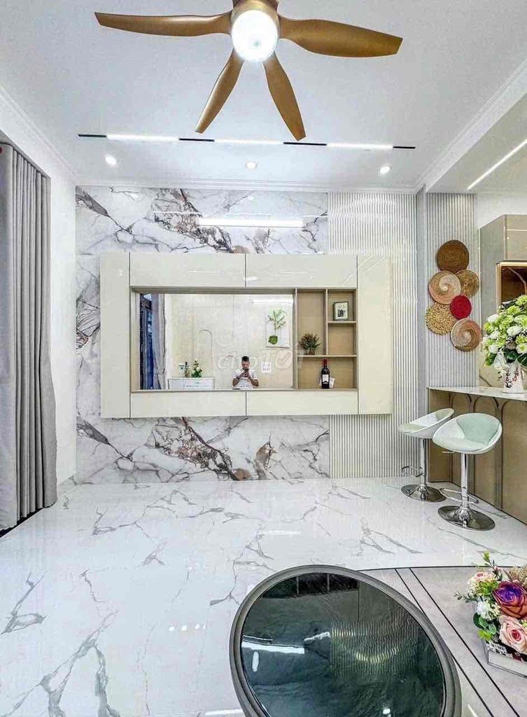 NHÀ TRỆT LẦU LỘ Ô TÔ GIÁ TỐT HẺM 9 PHẠM NGỌC HƯNG GẦN SIÊU THỊ LOTTE