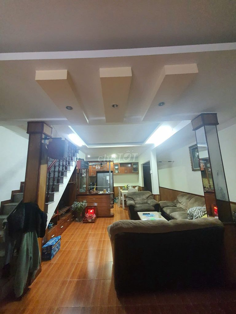 Chỉ 5,5 tỷ cần bán gấp nhà sổ hồng riêng ngay trung tâm Đà Lạt - Ảnh 1