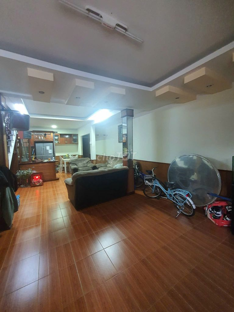 Chỉ 5,5 tỷ cần bán gấp nhà sổ hồng riêng ngay trung tâm Đà Lạt - Ảnh 2
