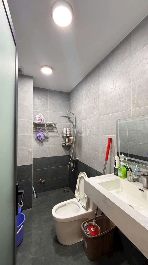 ĐƯỜNG B12 KDC HƯNG PHÚ 1 - NHÀ 2 LẦU SÂN THƯỢNG - Ảnh 1