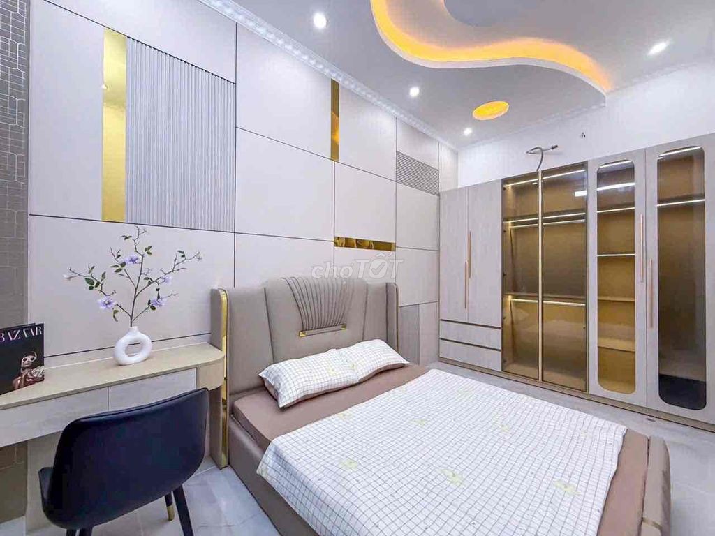 NHÀ LẦU 3 PHÒNG NGỦ LỘ Ô TÔ GẦN ĐẠI HỌC Y DƯỢC