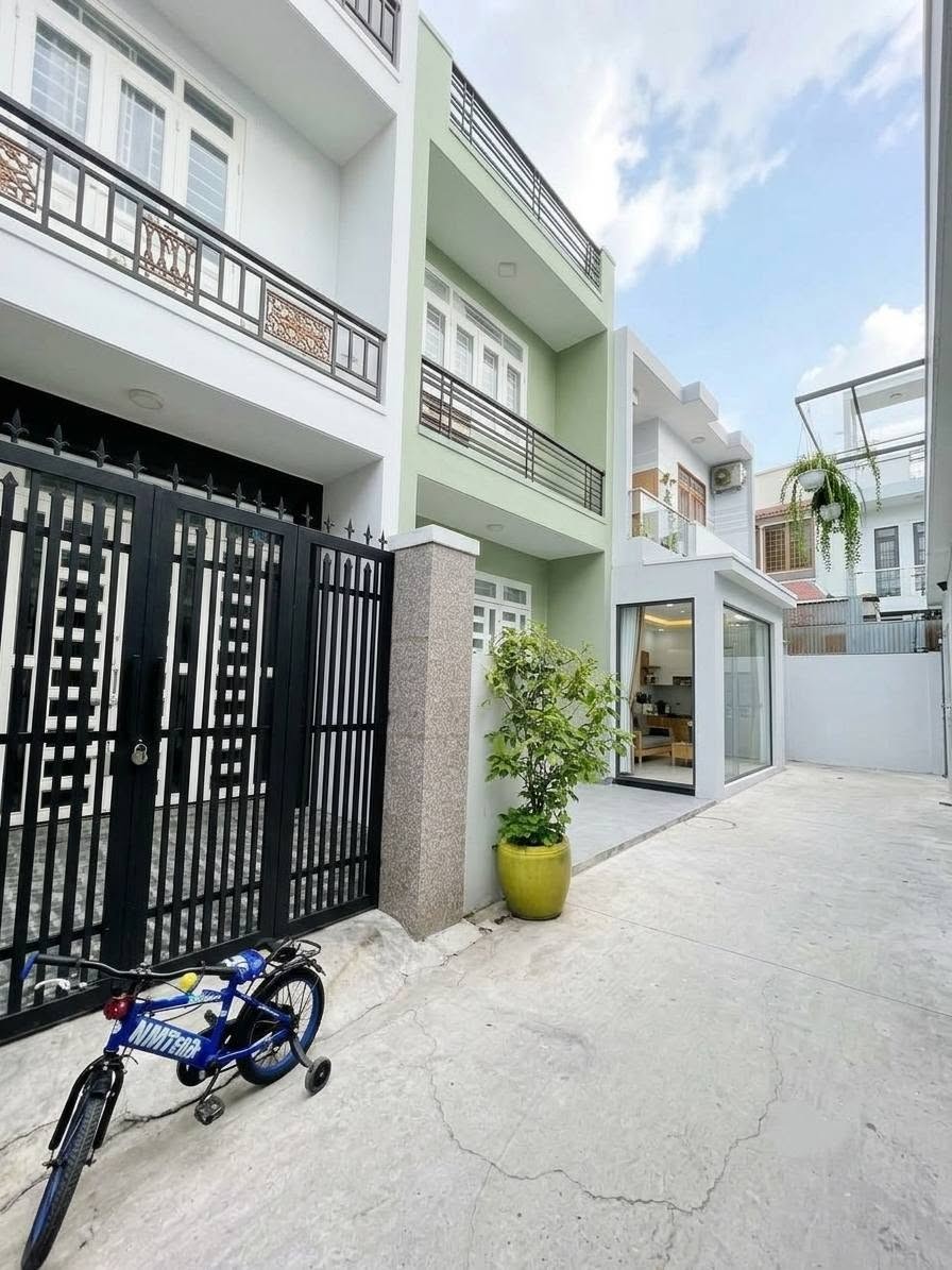 🔥 60M²- 4,8 TỶ - NHÀ 2 TẦNG HXH CÁCH ĐỖ XUÂN HỢP 100M - Ảnh 2