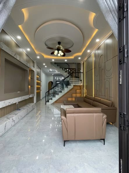NHÀ TÂN CỔ ĐIỂN HẺM HÀN MẠC TỬ - Ảnh 1