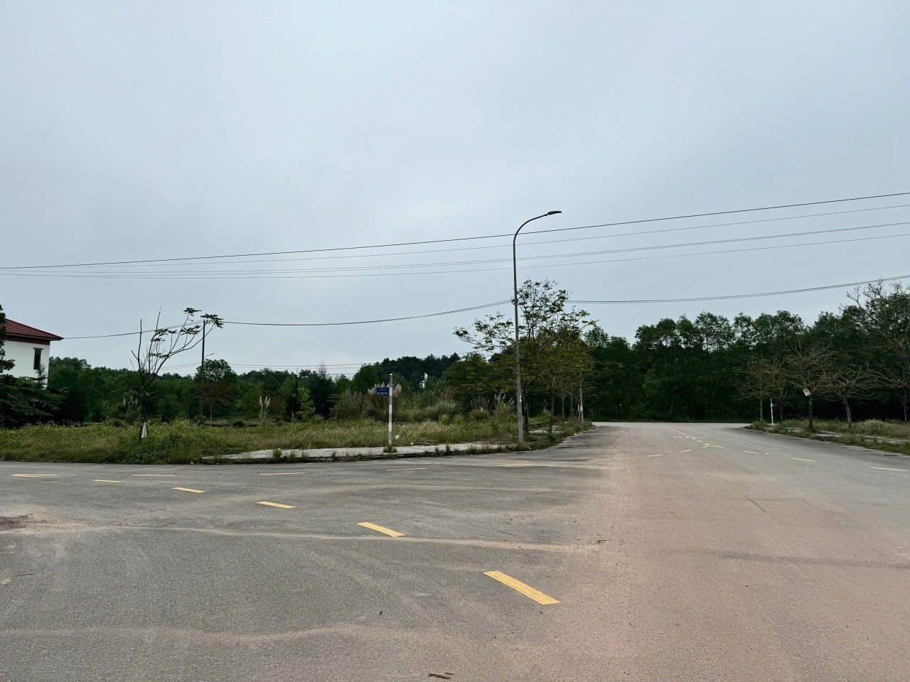 Bán đất 2 mặt tiền Đường Hoàng Văn Thụ, sát 2 TTTM - KĐT Nam Đông Hà