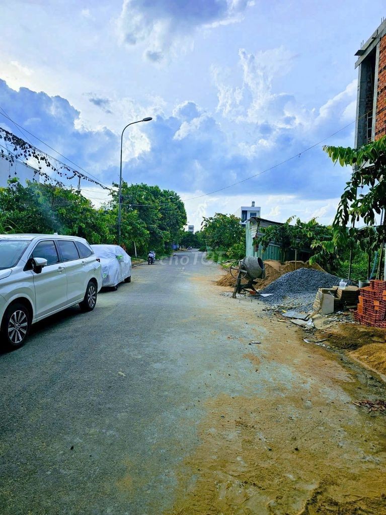 CG Nhà đẹp đang hoàn thiện! B.án nhà trệt + 1 lầu đường B15 KDC Phú An
