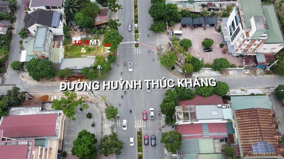 Góc 2 mặt tiền đường Hùng Vương - VIP