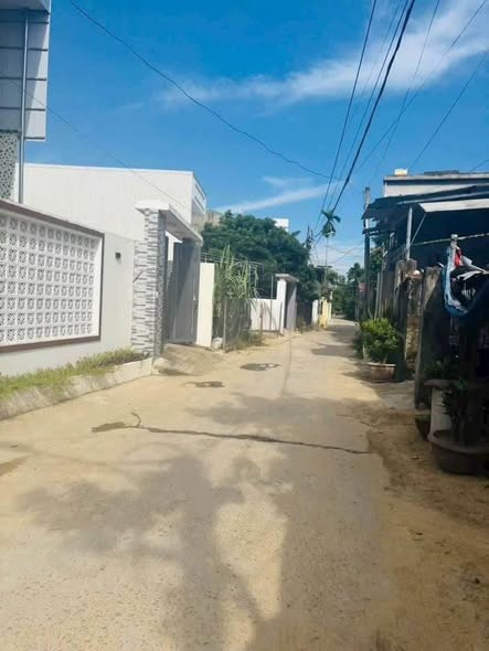 🍀🍀🍀 Lô Góc Đẹp. Mặt Hẻm 68 Lê Văn Sỹ, Phường Nghĩa Lộ.