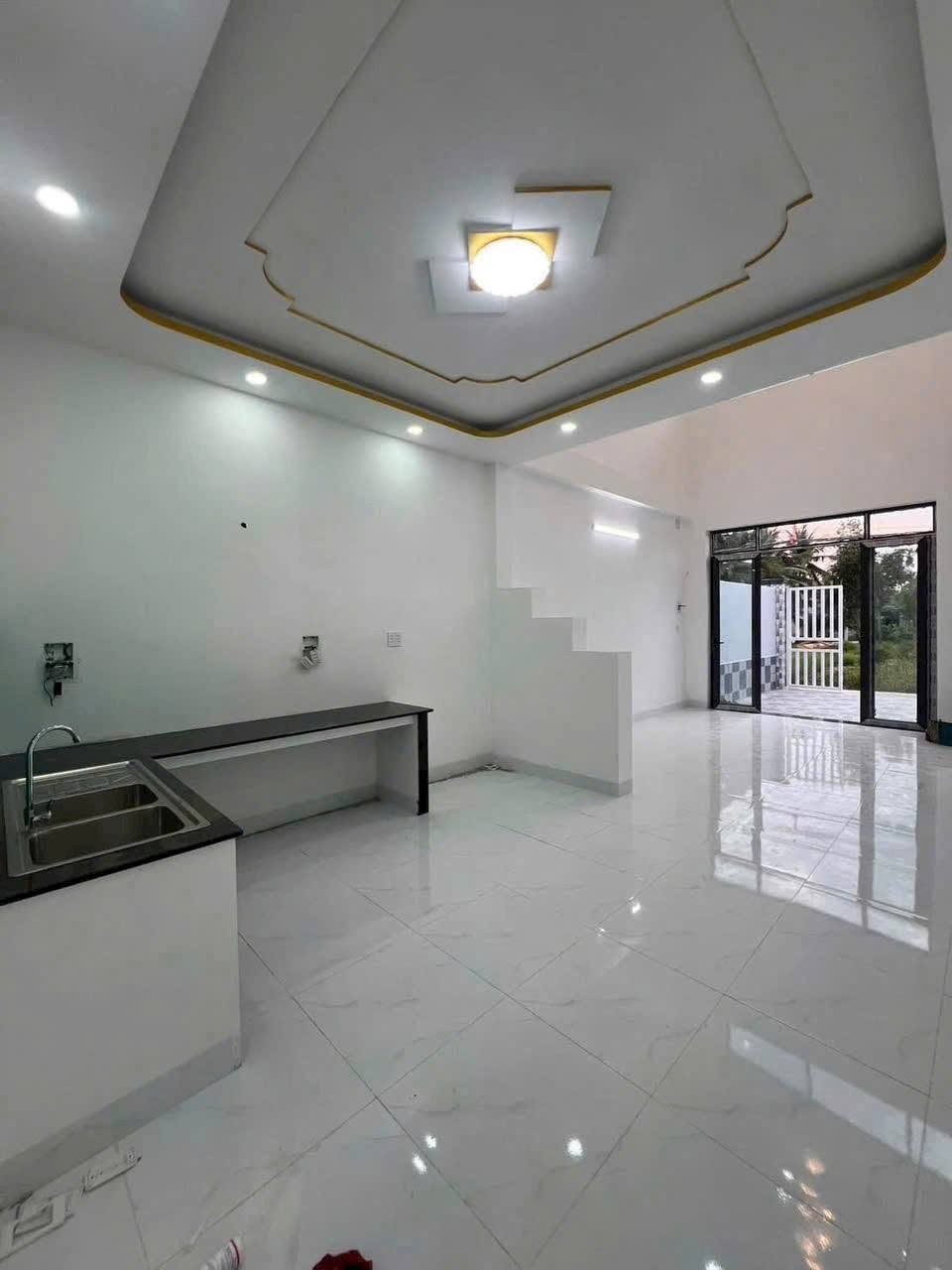 NHÀ MỚI VĂ ĐẸP THUẬN LỢI