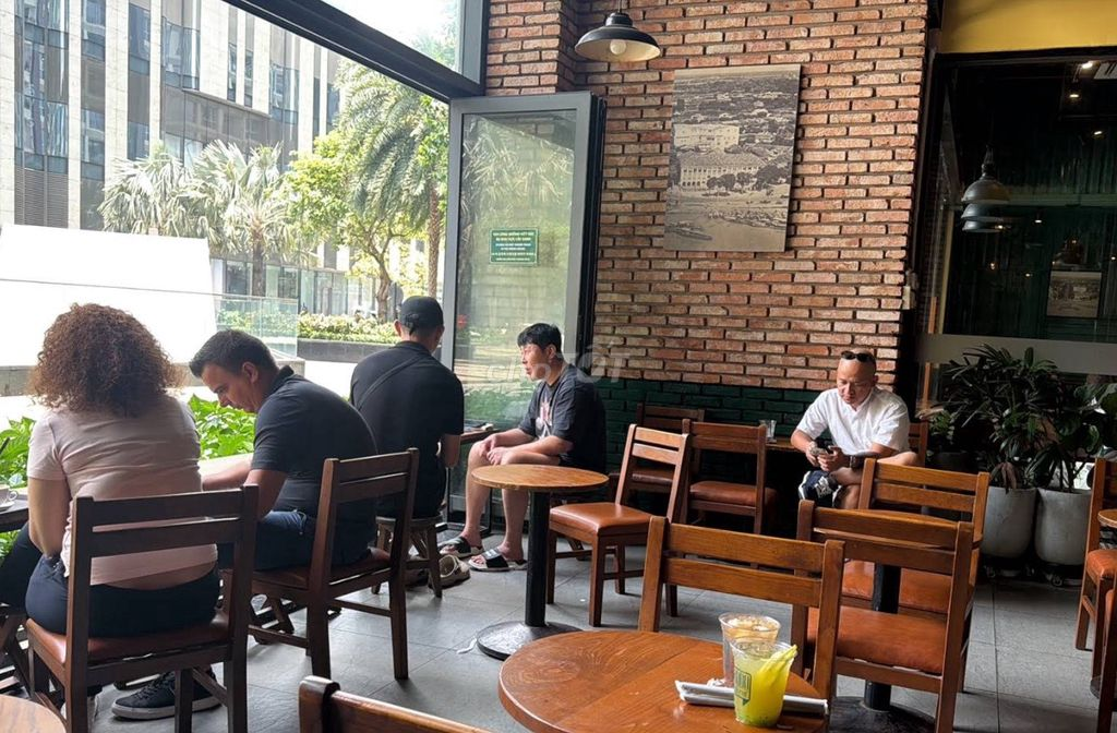 Bán Nhà Lô Góc 2 Mặt Tiền - Đang Cho Thuê 45tr - Vĩnh Điềm Trung